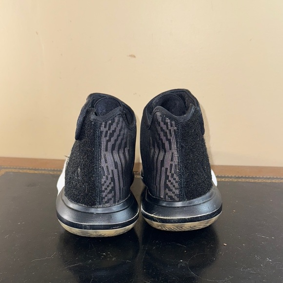 Adidas Harden BE 3 Black White EF3604 Boy’s Size 6 - Picture 4 of 5